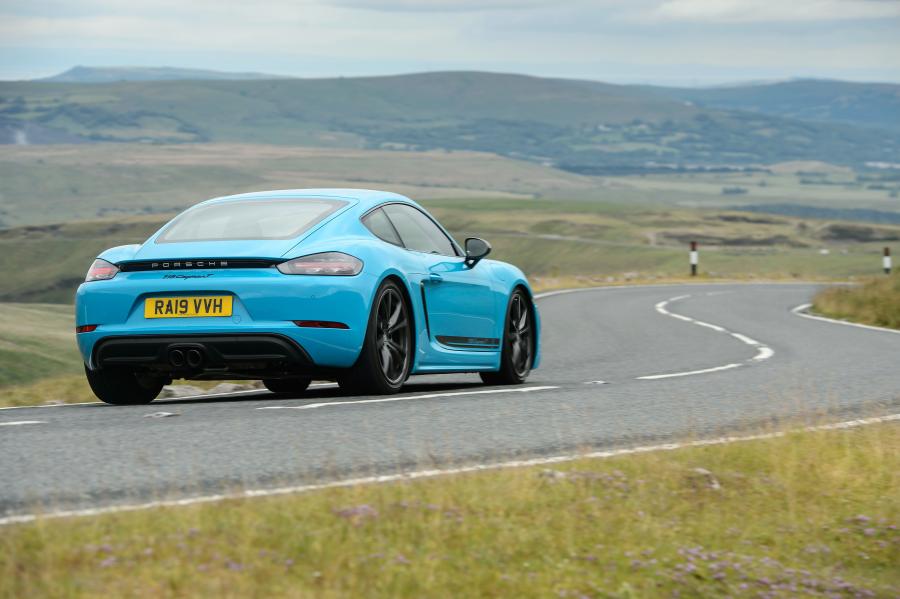  Porsche 718 Cayman T (982C) 2019 года  (UK) (фото 32 из 40)